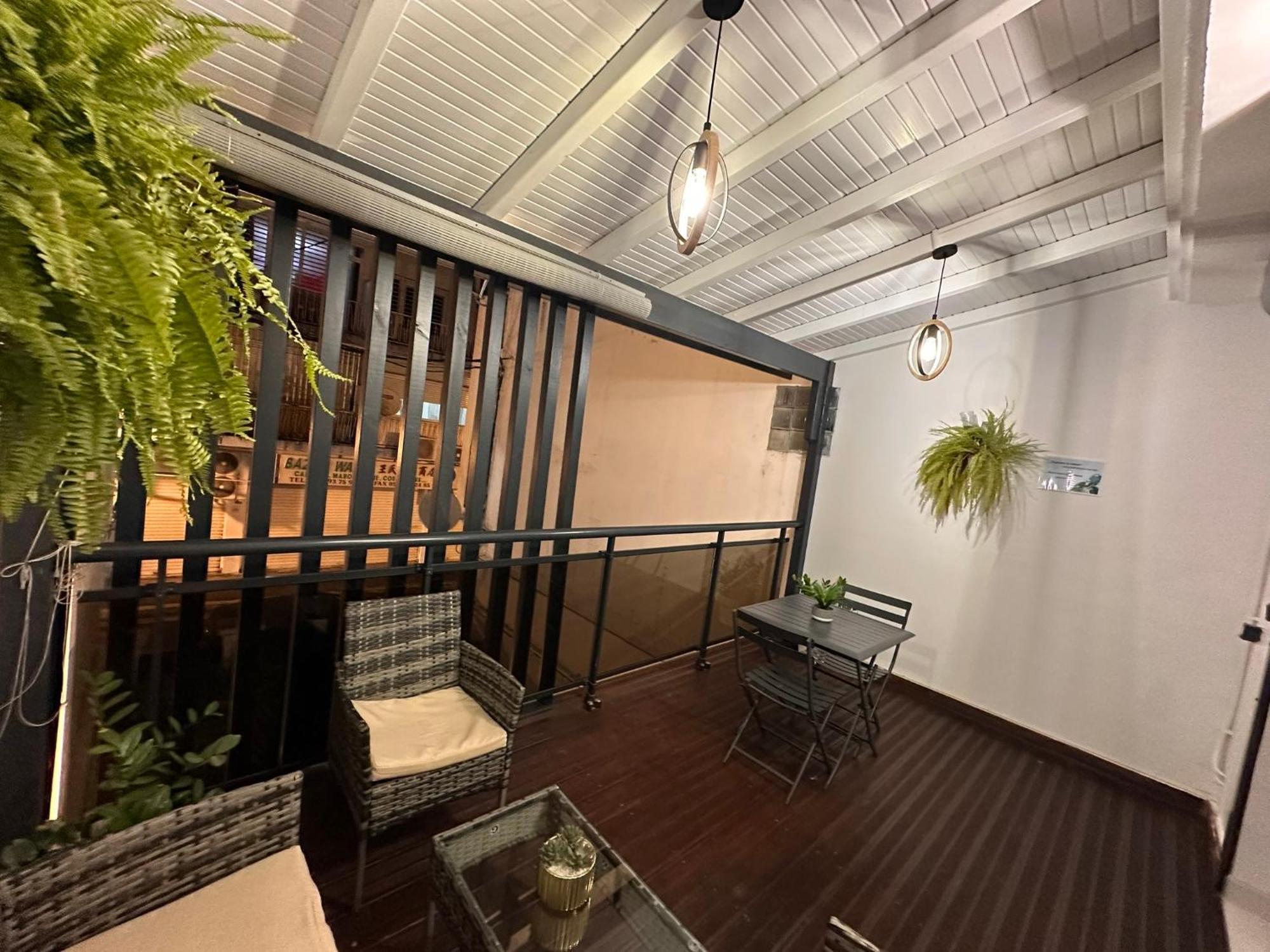 פואנט-א-פיטרה Cyrus Hotel -Housse Coeur De Ville מראה חיצוני תמונה